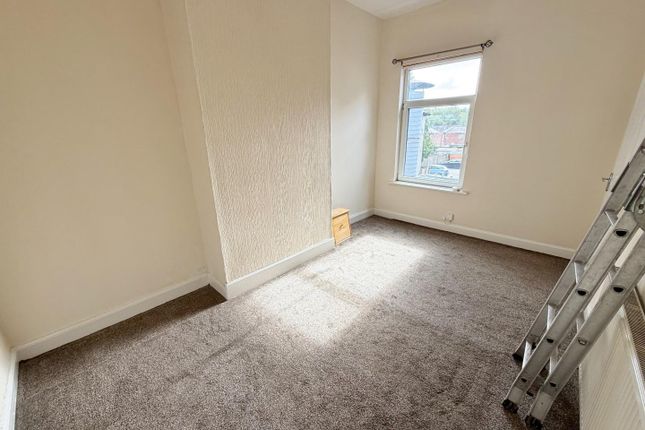 323a, Bolton Road, Bury photo 4
