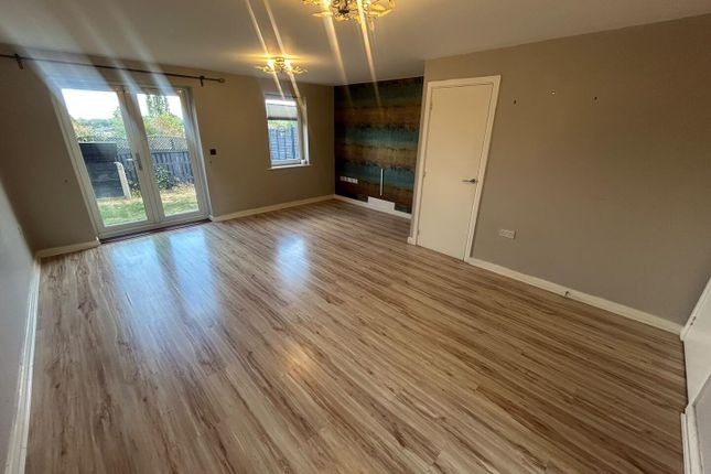 23, Rainbow Gardens, Dartford photo 4