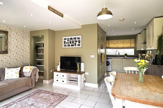 53 Mill Hill Wood Way, Ibstock photo 3