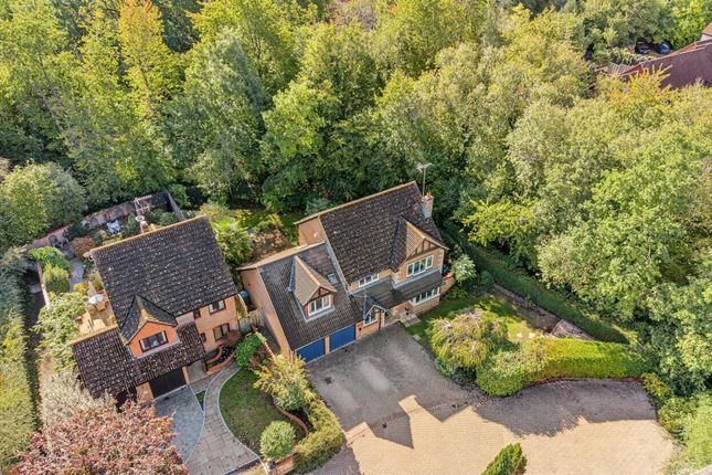 5-bed detached on Tennyson Close, Horsham, £850,000