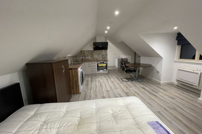 47A, London Road, GUILDFORD photo 2