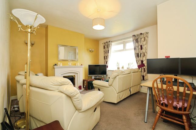 7, Albert Avenue, Manchester photo 2