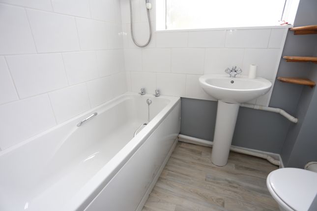 43, Runnacles Way, Felixstowe photo 4