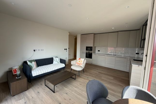 Iris House, Hemlock Street, London photo 4