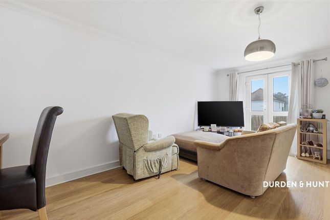1 Queens Terrace Epping Road, Ongar photo 2
