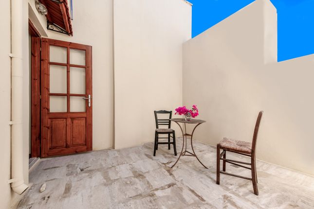 Town house for sale in Mesologiou 3, Rethymno 741 00, Greece