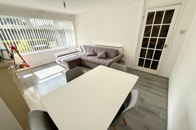 42, Stanhope Drive, Liverpool photo 3