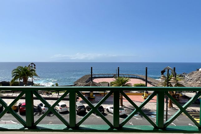 Thumbnail Apartment for sale in Edificio Las Palmeras, Avenida Maritima, Puerto De Santiago, Tenerife, Canary Islands, Spain
