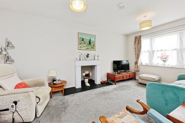 1, Birch Road, Canterbury photo 2