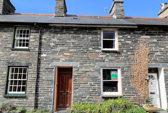 Thumbnail Terraced house for sale in Tan Y Bryn Street, Abergynolwyn