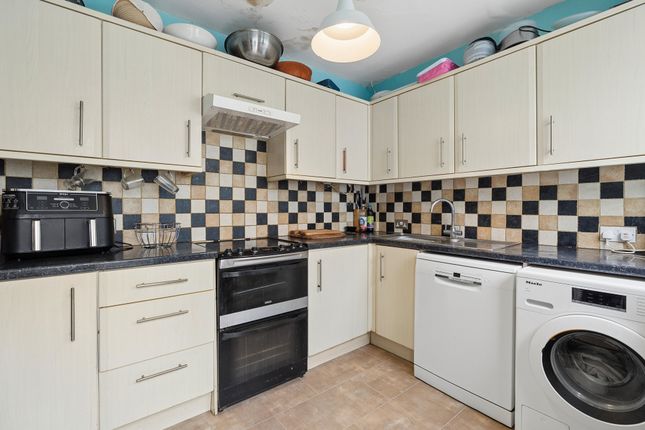 17, Selkirk Road, Dover photo 4