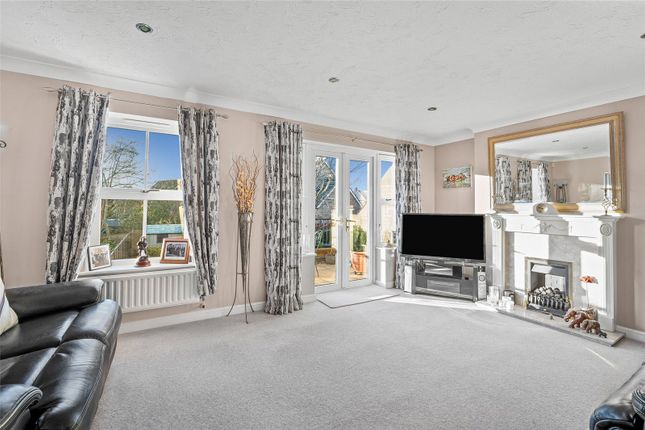 2, Merlin Way, Watford photo 2