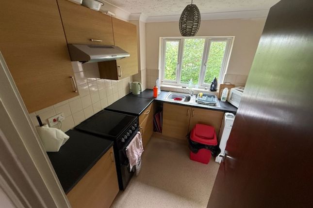 35 Chesterfield Drive, Ipswich photo 2