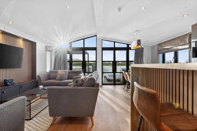 Seasons Holidays, 111, Lonscale, Whitbarrow Residences, Penrith photo 3