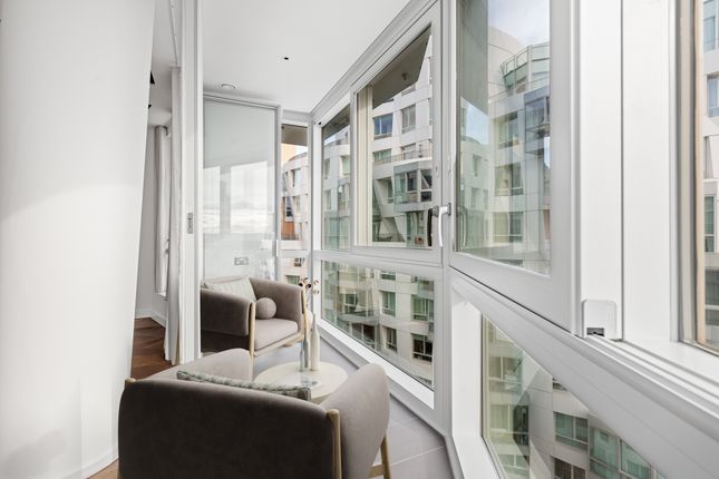 1103, Wilshire House, 2 Prospect Way, London photo 2