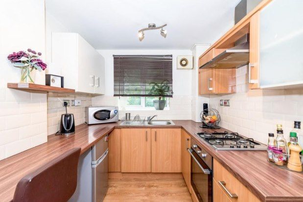 Flat to rent in Chesterton Way, Tamworth