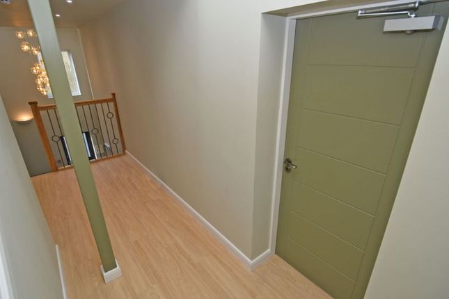 3 Marsh View Court, Lime Pit Lane, Wakefield photo 4