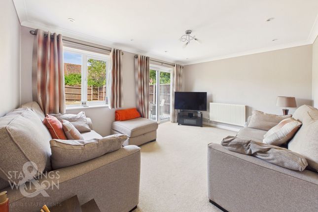 15 De Morley Close, Diss photo 4