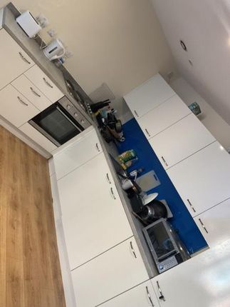 Room to rent in Millstone Place, Millstone Lane, Leicester
