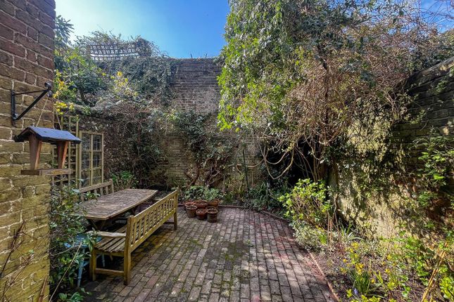 Terraced house for sale in Albion Street, Lewes