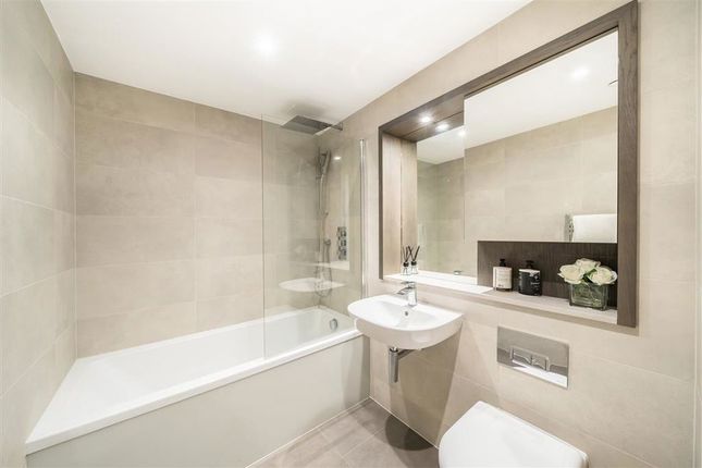 Flat 6, The Printworks, 139, Clapham Road, Stockwell photo 4