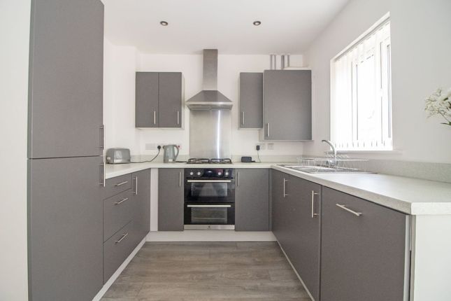 5 Little Green, Waterlooville photo 2