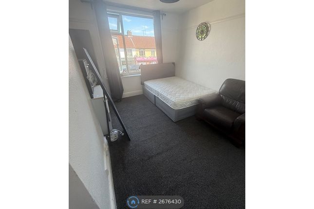 Flat, Filton Avenue Horfield, Bristol photo 4