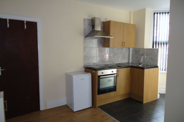 Flat 1, 56, Colwyn Road, Leeds photo 2