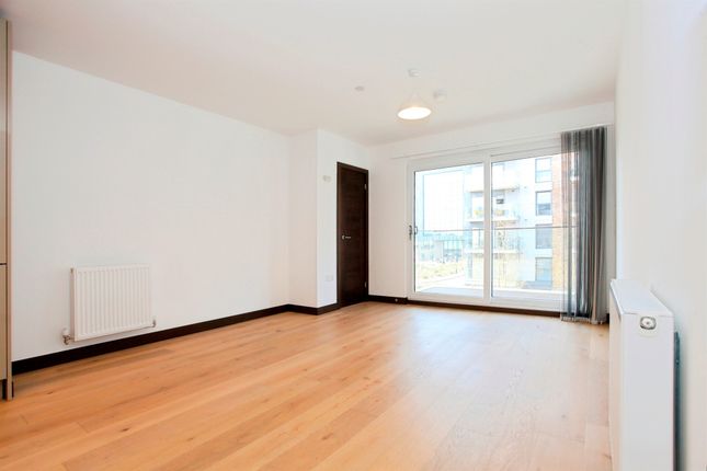 1-bed flat on 216, Clarkson House, Merlin Drive, Peterborough, £200,000