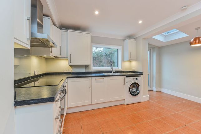 Glycena Road, Battersea photo 3