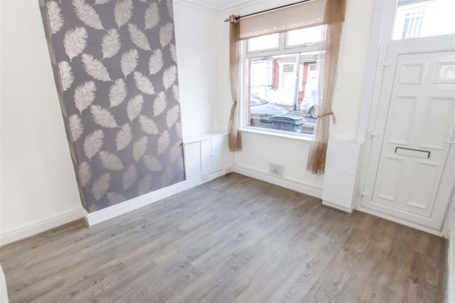 33, Alastair Road, Stoke-On-Trent photo 2