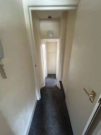 Flat to rent in Teignmouth Road, Torquay