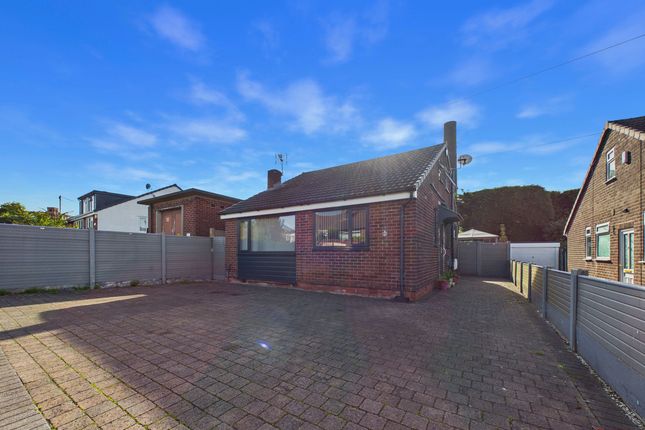 3-bed bungalow on 1, Pennine Avenue, Oldham, £300,000
