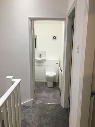 27, Peterborough photo 4