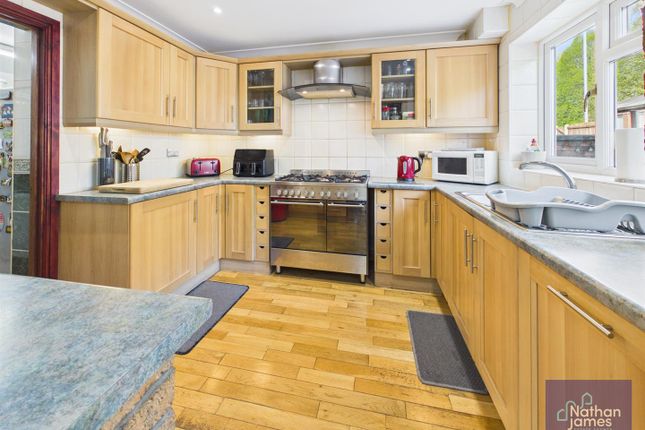 6, Kestrel Close, Caldicot photo 4