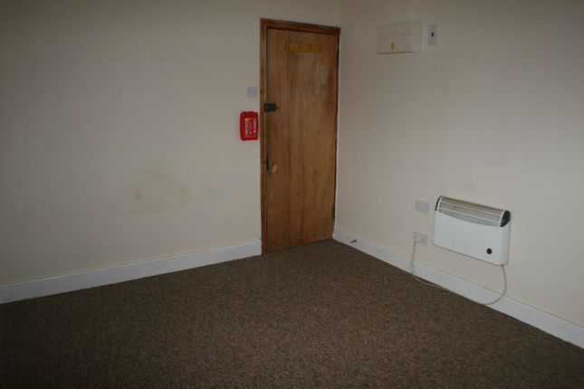 Studio to rent in York Road, Southend-On-Sea