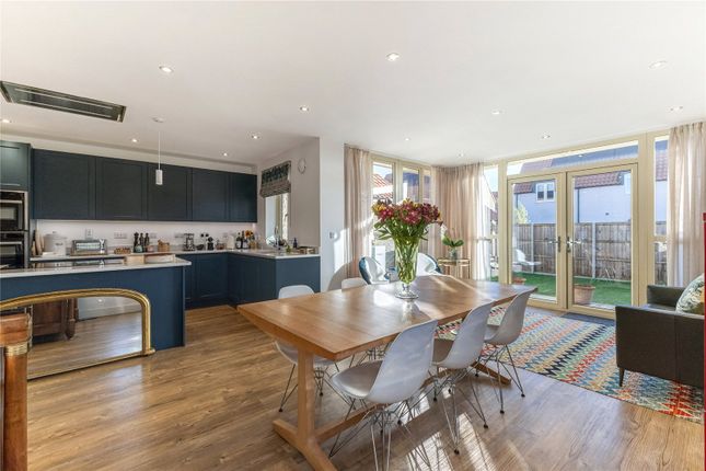 22, Ryves Vale, Clevedon photo 3