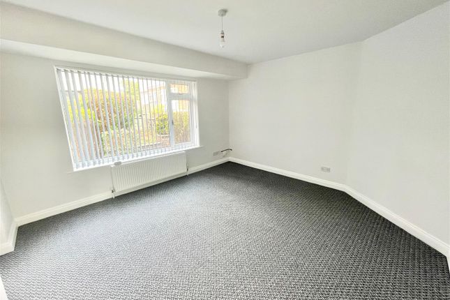 11, Lyndhurst Close, Plymouth photo 2