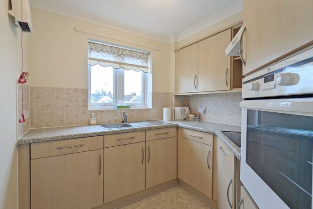 Apartment 46, Aragon Court, Hadleigh photo 3