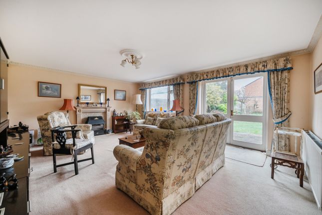 42, Elizabeth Road, Oxfordshire photo 2