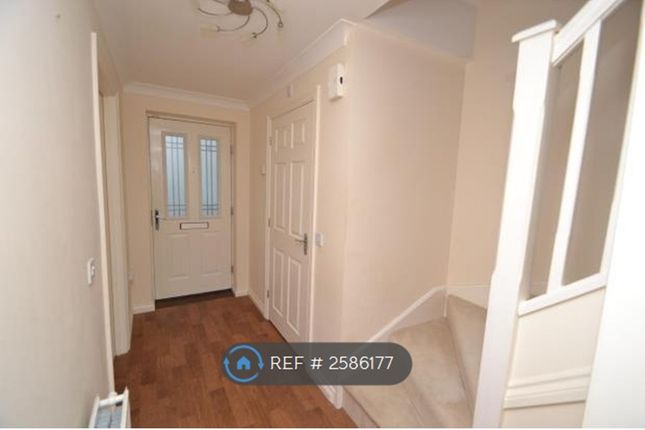 Entrance Hallway Cloakroom / Wc