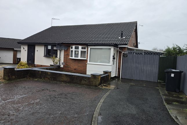 18, Lyndhurst, Skelmersdale photo 2