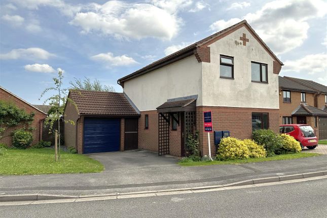 Detached house for sale in Cardinal Hinsley Close, Newark