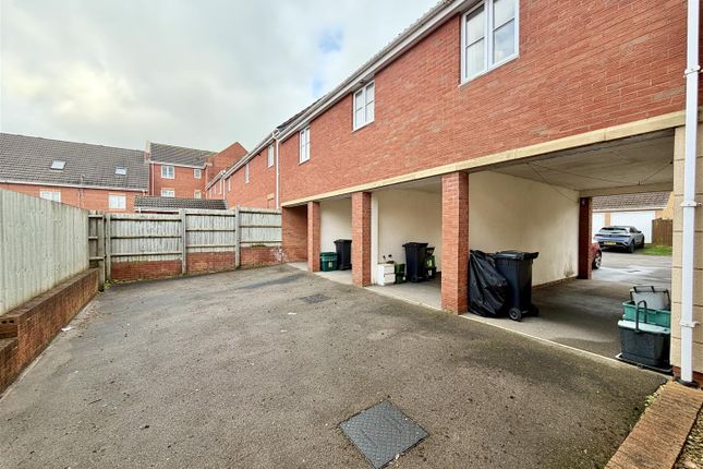 10, Julius Close, Emersons Green photo 2