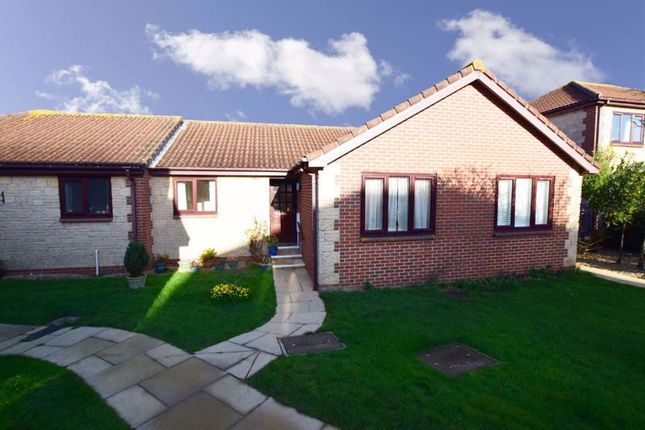 Kingshill Gardens, Bristol BS48, 2 bedroom bungalow for sale - 54250279 ...