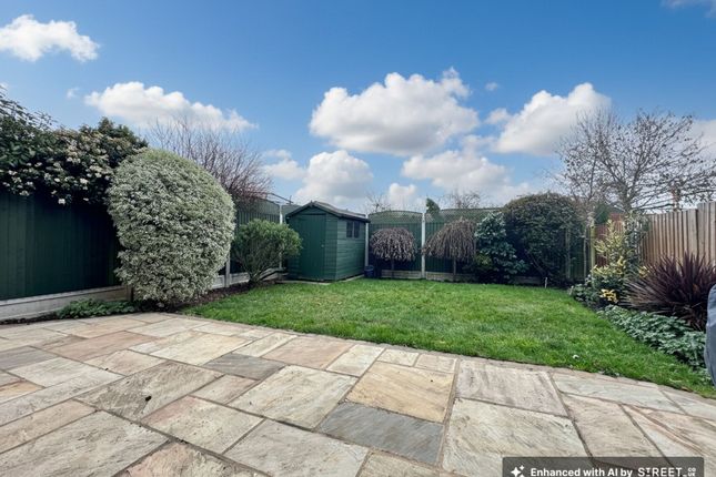 15 Homefield Close, Billericay photo 3