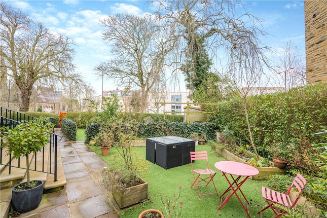 Flat for sale in Apartment 3, 28 Victoria Avenue, Harrogate, North Yorkshire