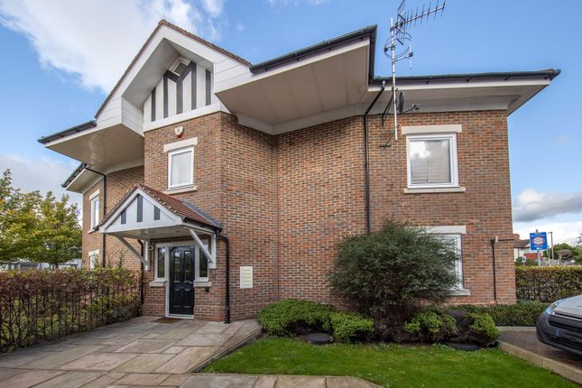 2-bed flat on Flat 4, Sunstone Court, London, £375,000