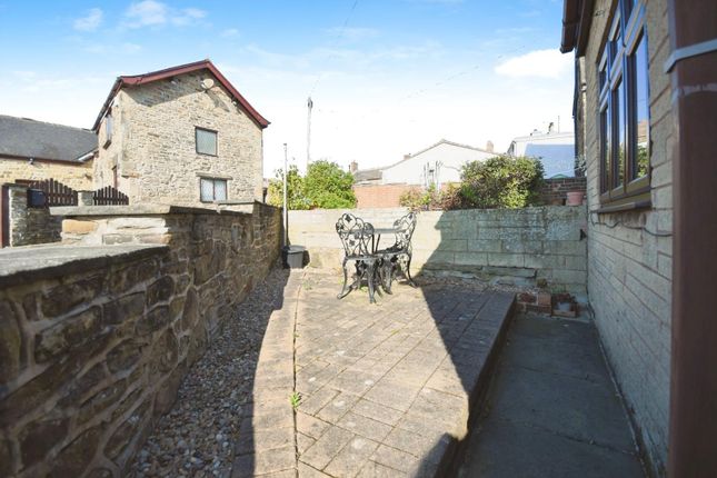 Flat 6 - Garden 01.Jpg