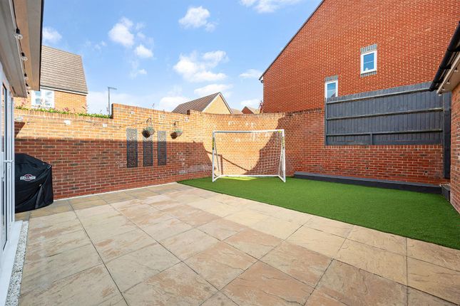 Drummond Road, Andover photo 2